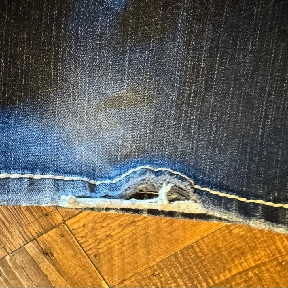 Women’s silver jeans size 8